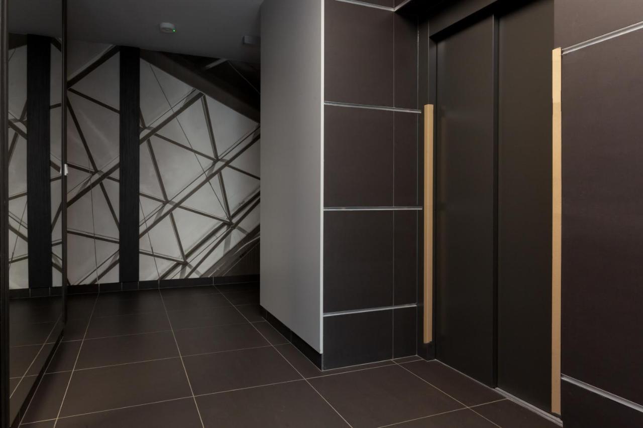 Forum Wola Jana Kazimierza Apartment By Noclegi Renters Варшава Екстериор снимка